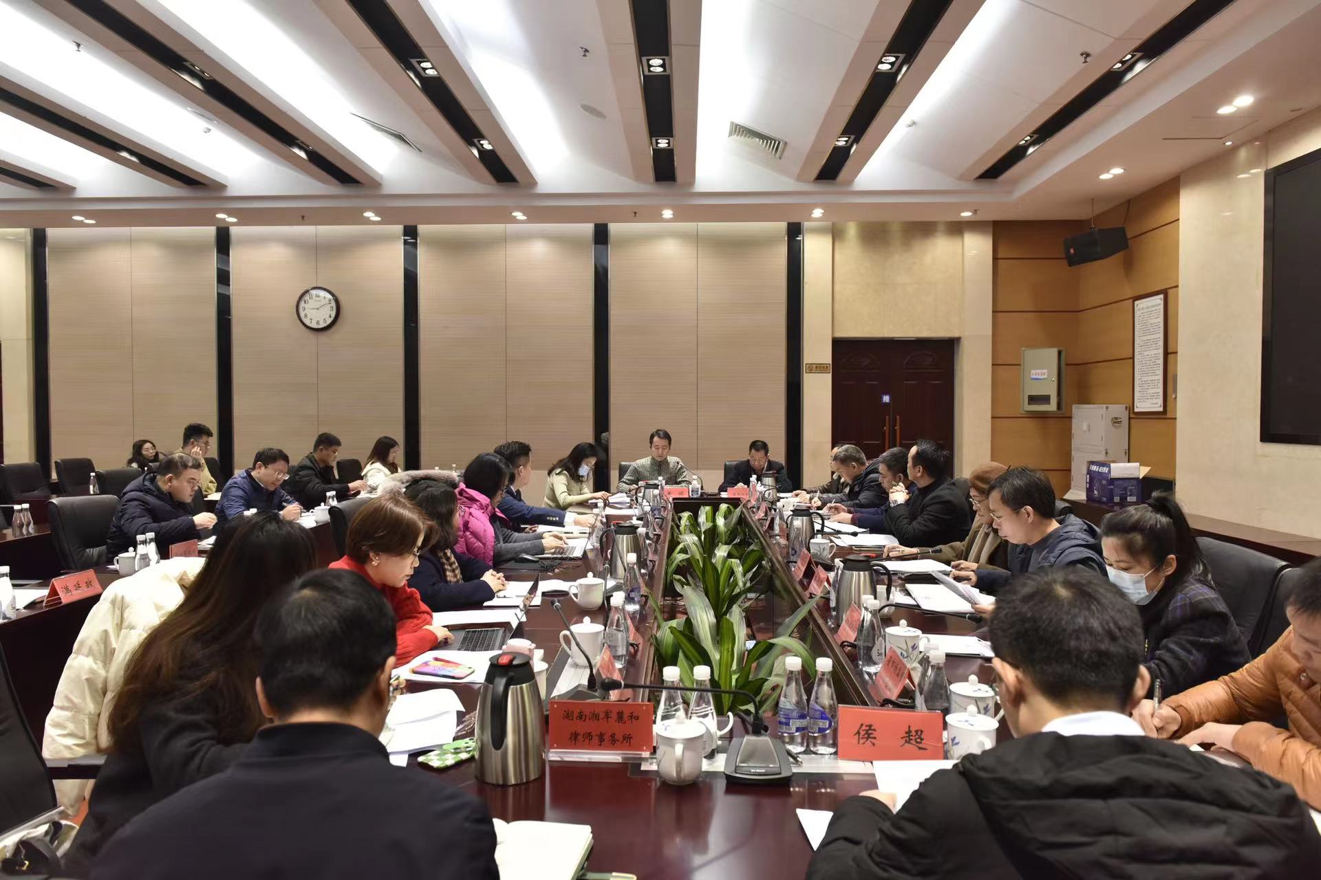 省人社厅召开维护新就业形态劳动者劳动保障权益座谈会