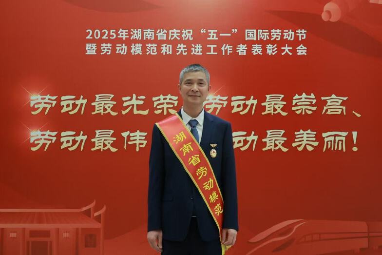匠心筑梦｜陈建军：深耕数控廿三载 毫厘之间琢重器